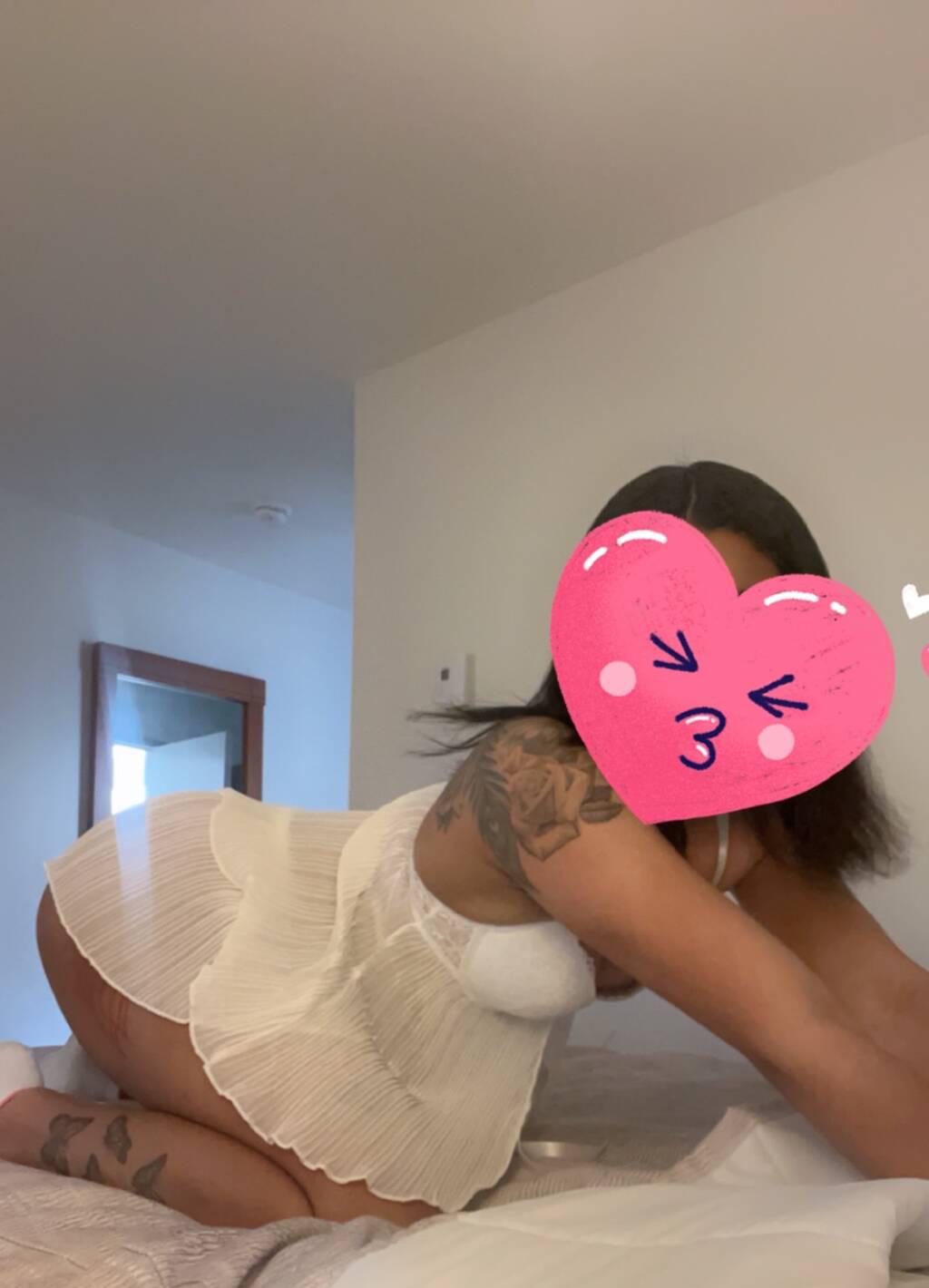 Layla is Female Escorts. | Kingston | Ontario | Canada | scarletamour.com 