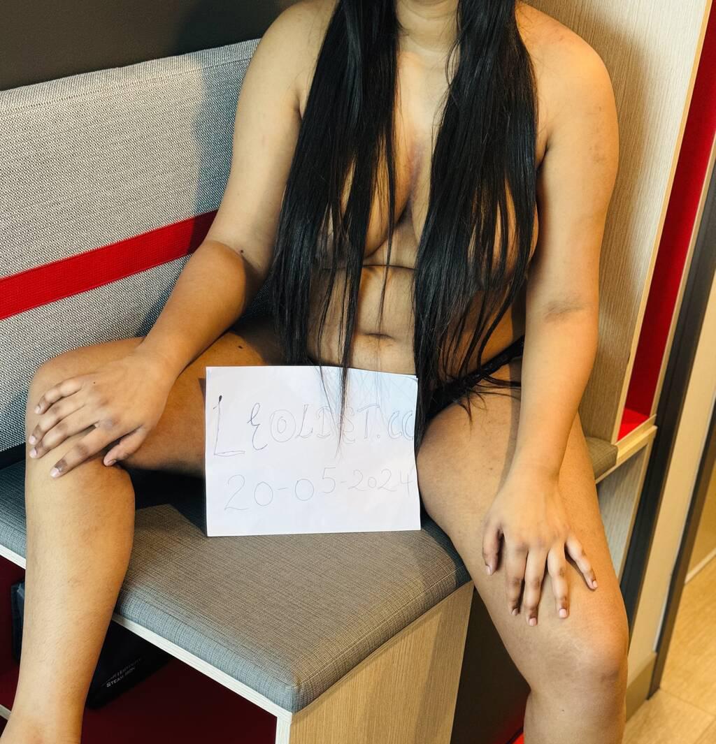 SANDHU is Female Escorts. | Toronto | Ontario | Canada | scarletamour.com 