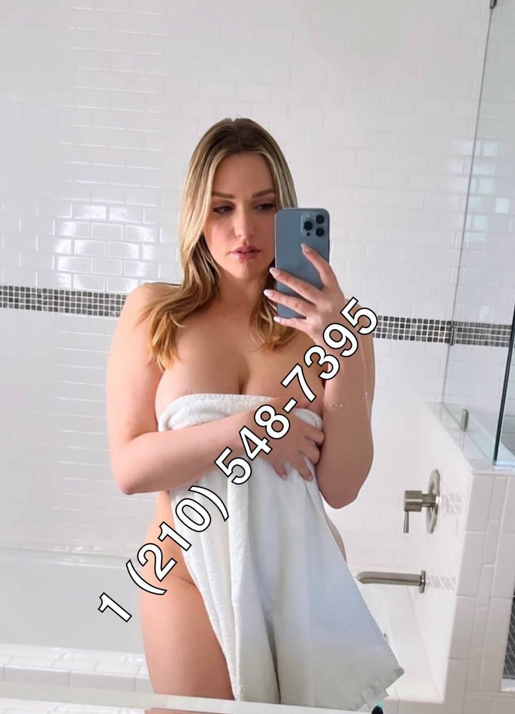 Sandra is Female Escorts. | Ottawa | Ontario | Canada | scarletamour.com 