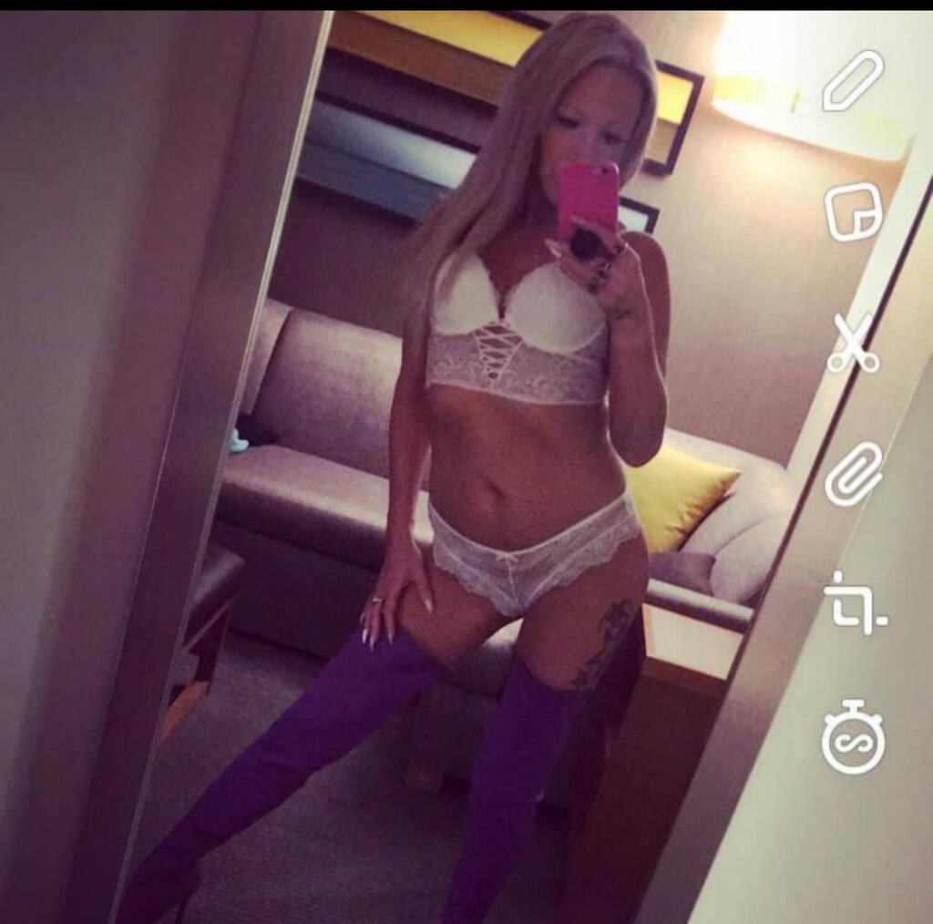 Miss Lexxi is Female Escorts. | Regina | Saskatchewan | Canada | scarletamour.com 