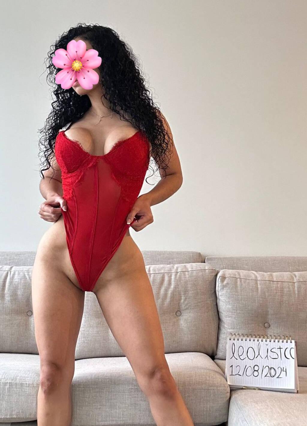 Renata is Female Escorts. | Vancouver | British Columbia | Canada | scarletamour.com 