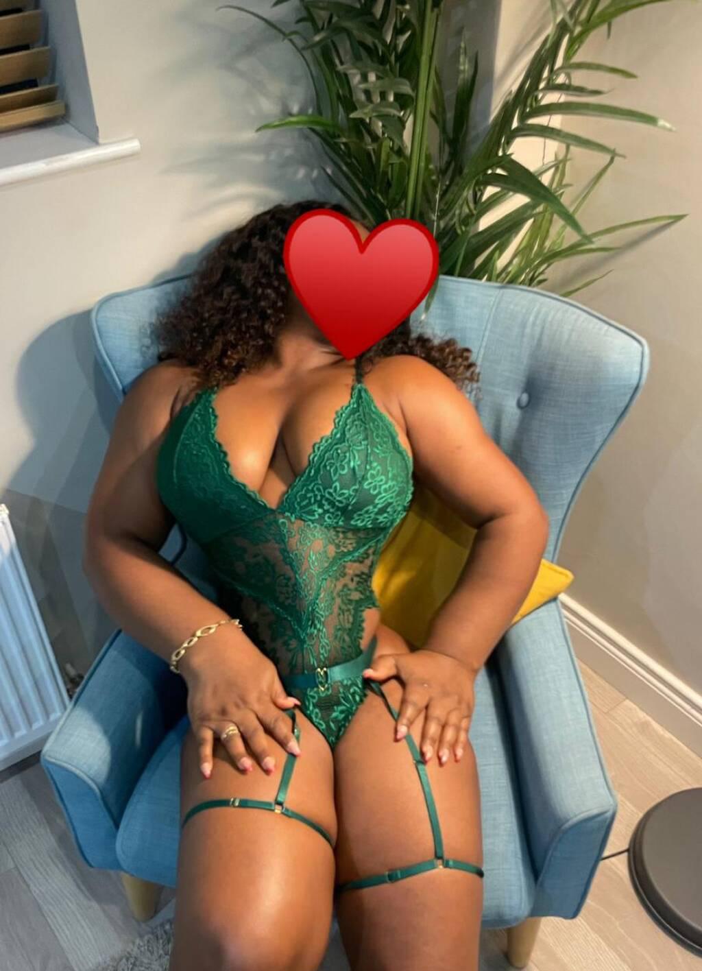 Choco Diva CASH PREFERRED is Female Escorts. | Fredericton | New Brunswick | Canada | scarletamour.com 