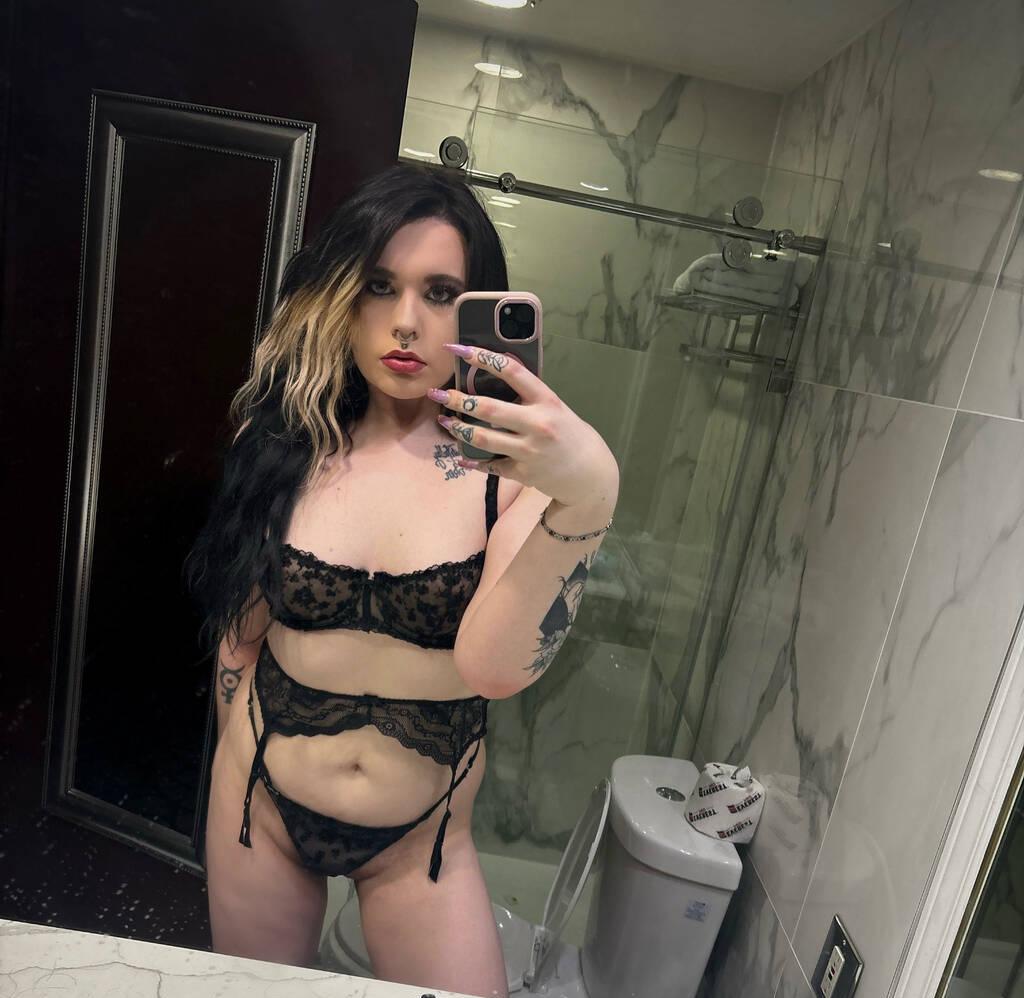 Jade is Female Escorts. | Kingston | Ontario | Canada | scarletamour.com 