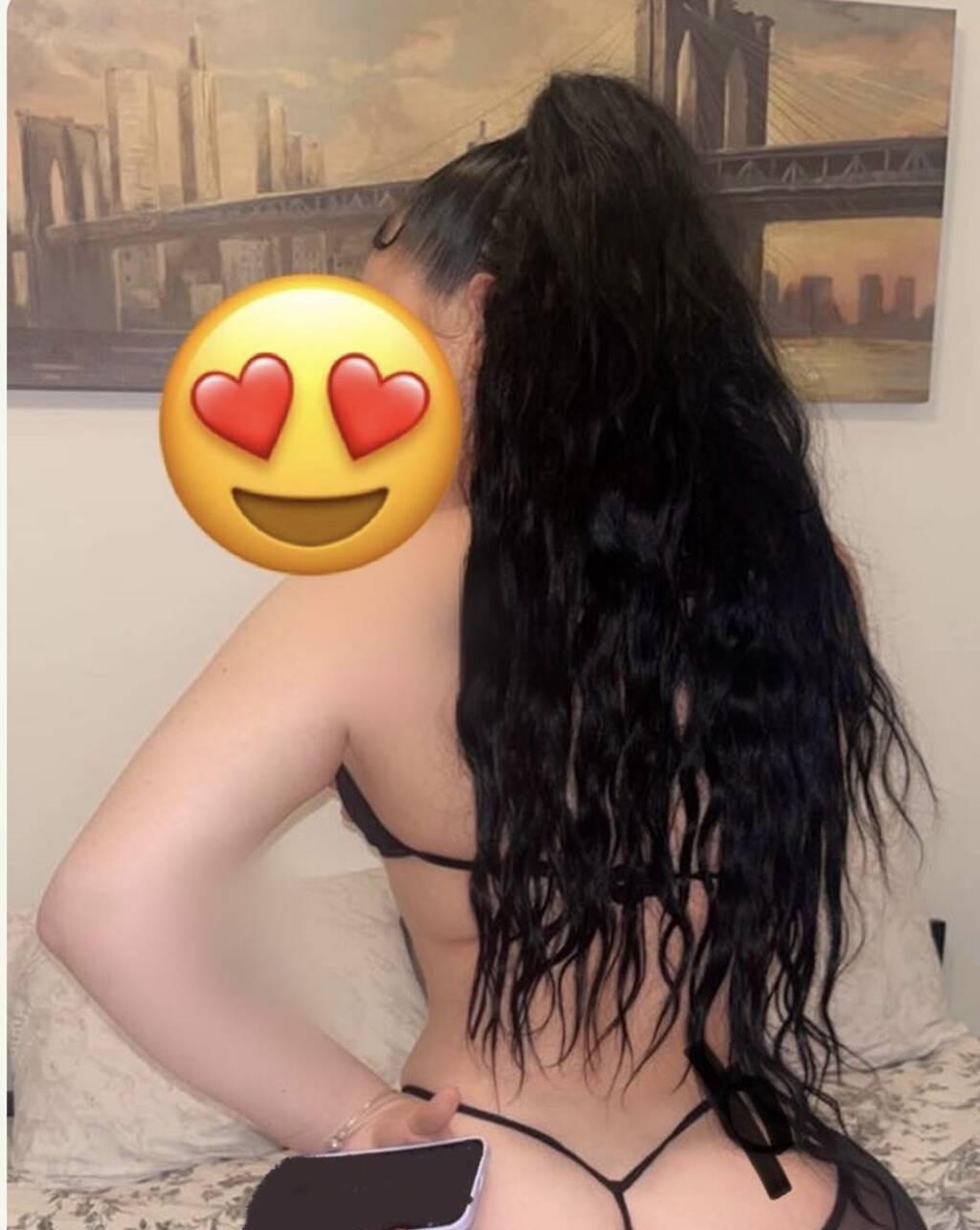 Alexia is Female Escorts. | Regina | Saskatchewan | Canada | scarletamour.com 