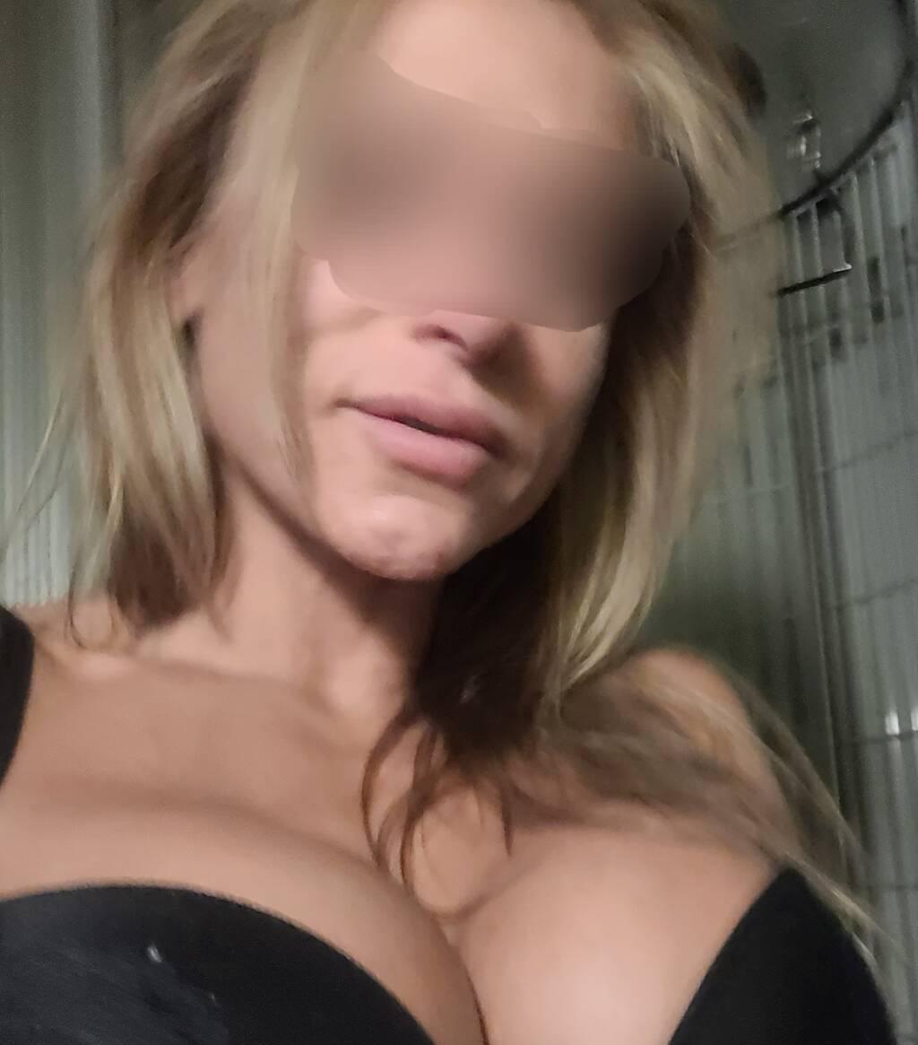 Mia Miaaoow is Female Escorts. | Quebec City | Quebec | Canada | scarletamour.com 