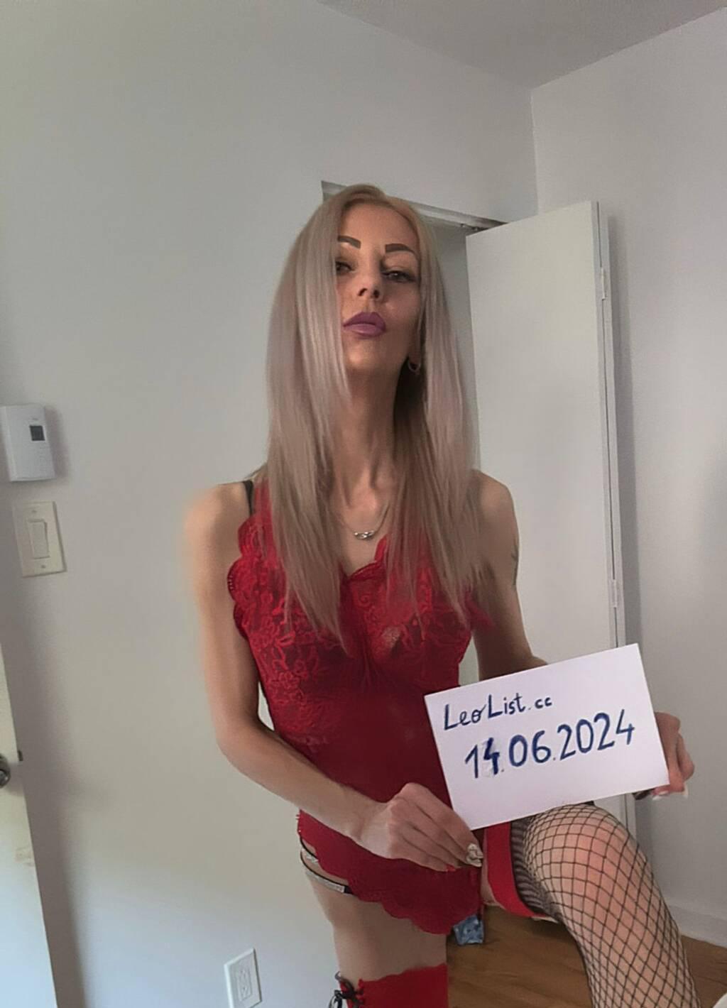 CHANTAL is Female Escorts. | Montreal | Quebec | Canada | scarletamour.com 