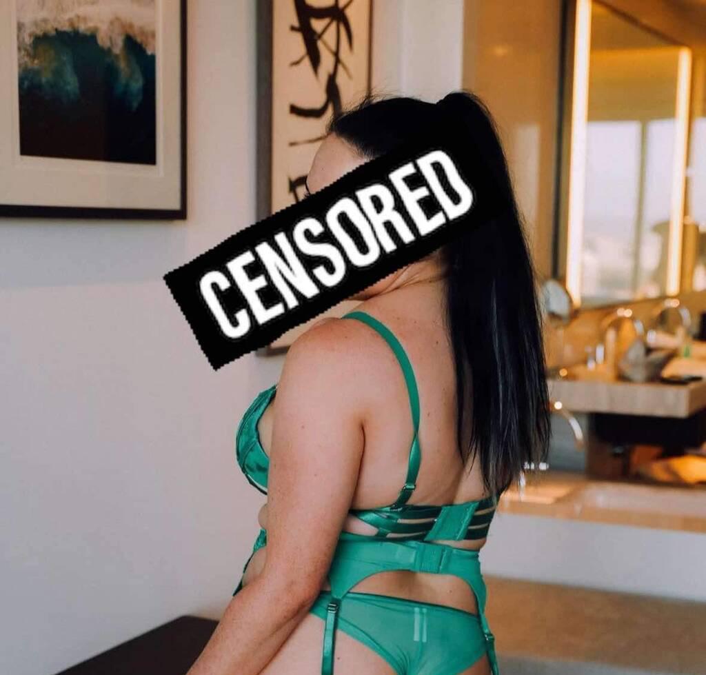 Katie is Female Escorts. | London | Ontario | Canada | scarletamour.com 