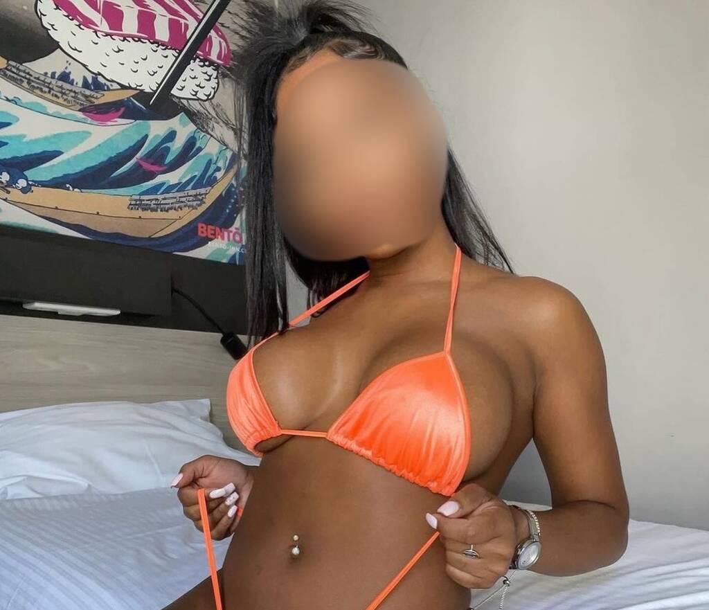 Kellyy is Female Escorts. | Barrie | Ontario | Canada | scarletamour.com 