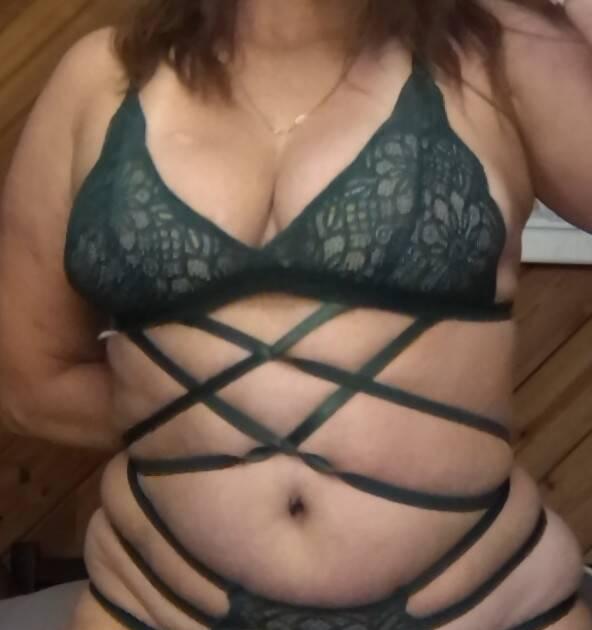 Jan is Female Escorts. | Lethbridge | Alberta | Canada | scarletamour.com 