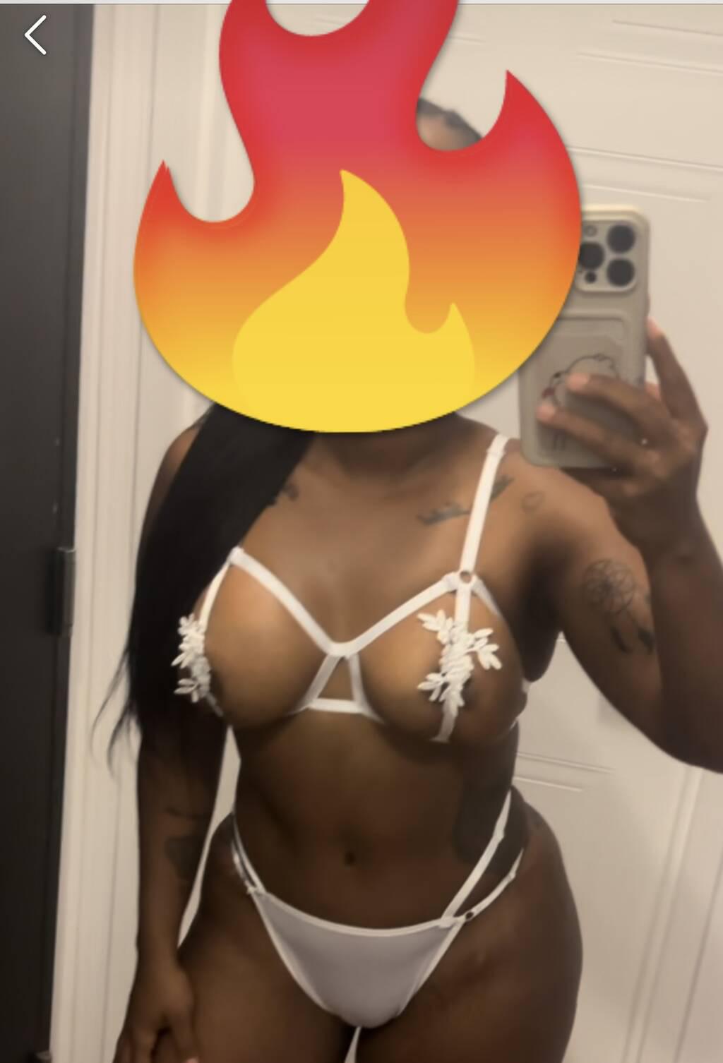 ALAIA QUEEN is Female Escorts. | Montreal | Quebec | Canada | scarletamour.com 