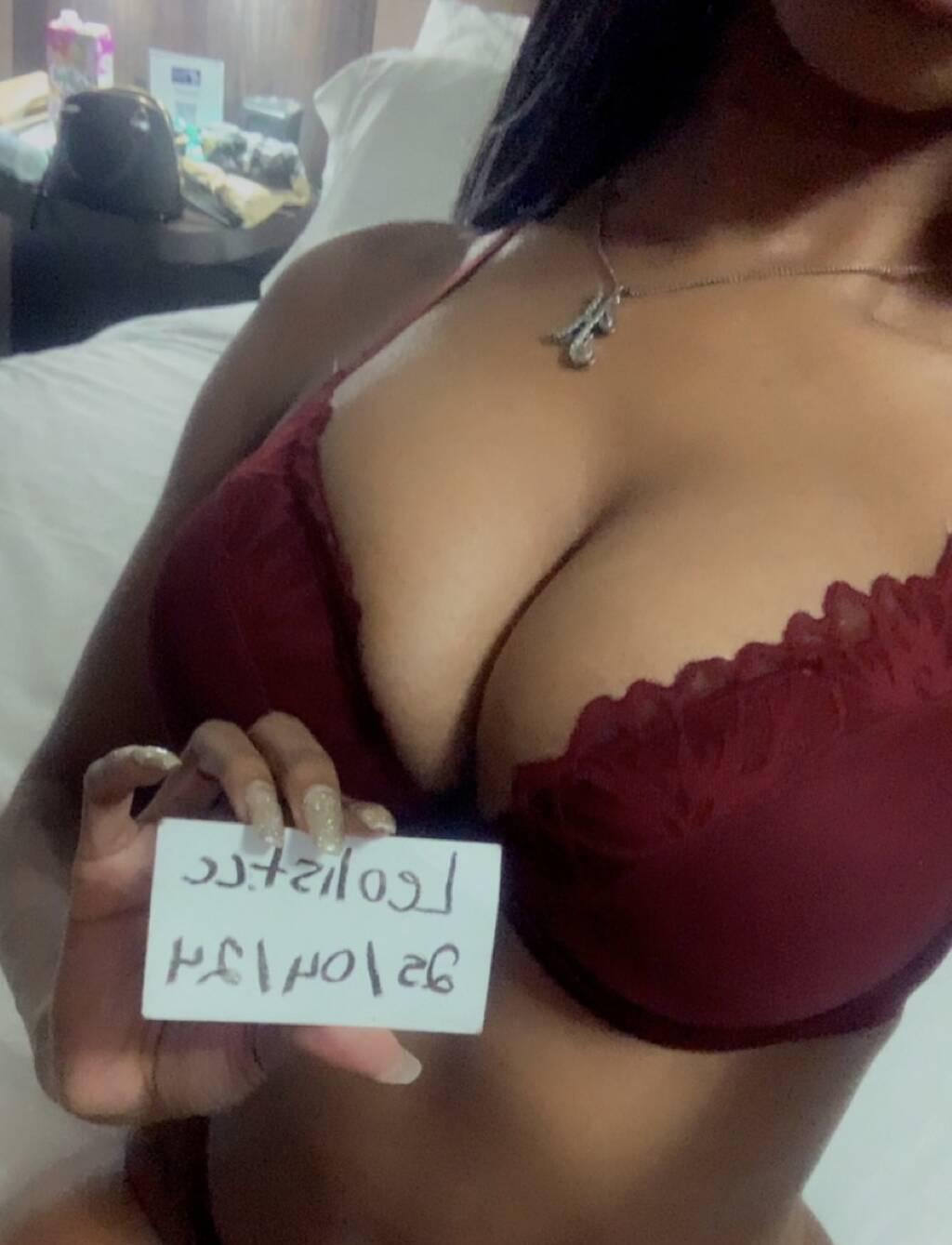 Kelly READ AD is Female Escorts. | Ft Mcmurray | Alberta | Canada | scarletamour.com 