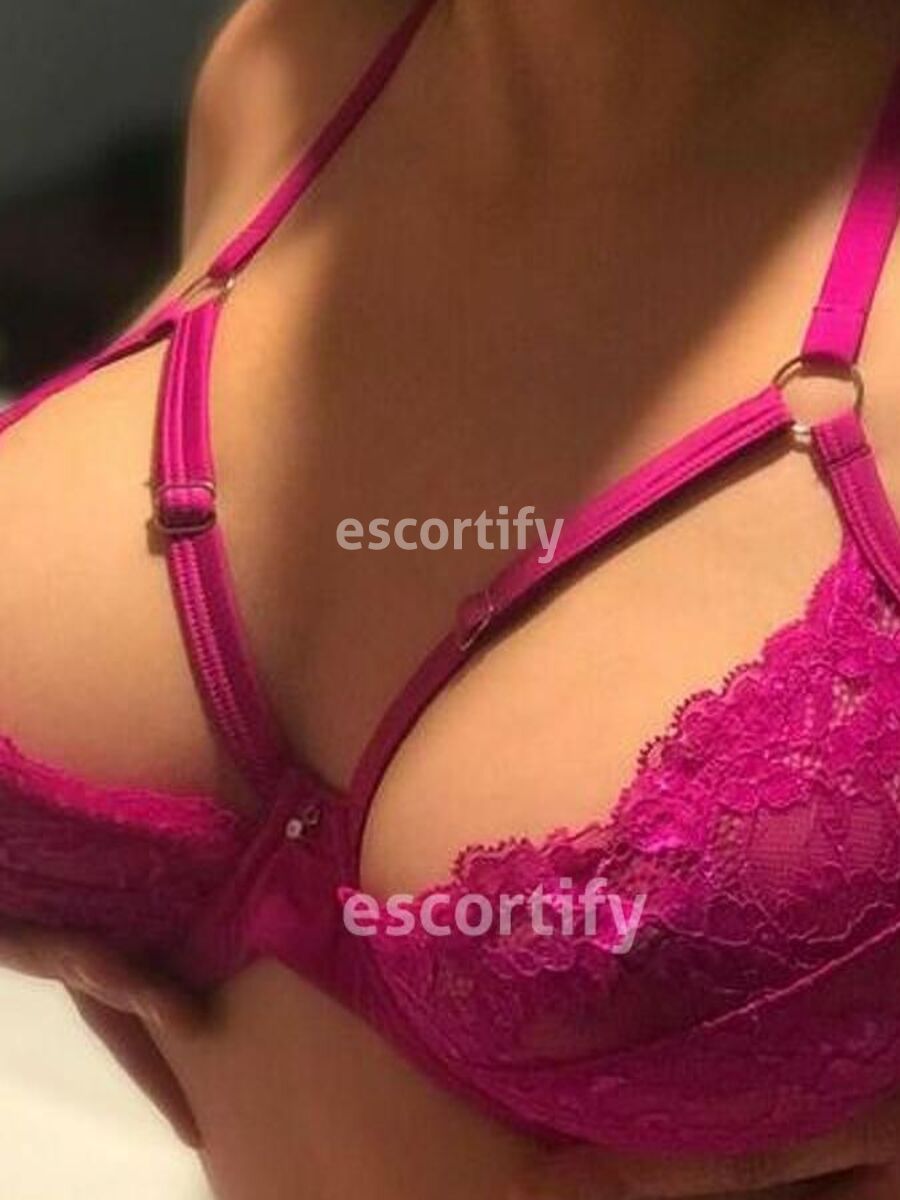 Natalee is Female Escorts. | Christchurch | New Zealand | New Zeland | scarletamour.com 