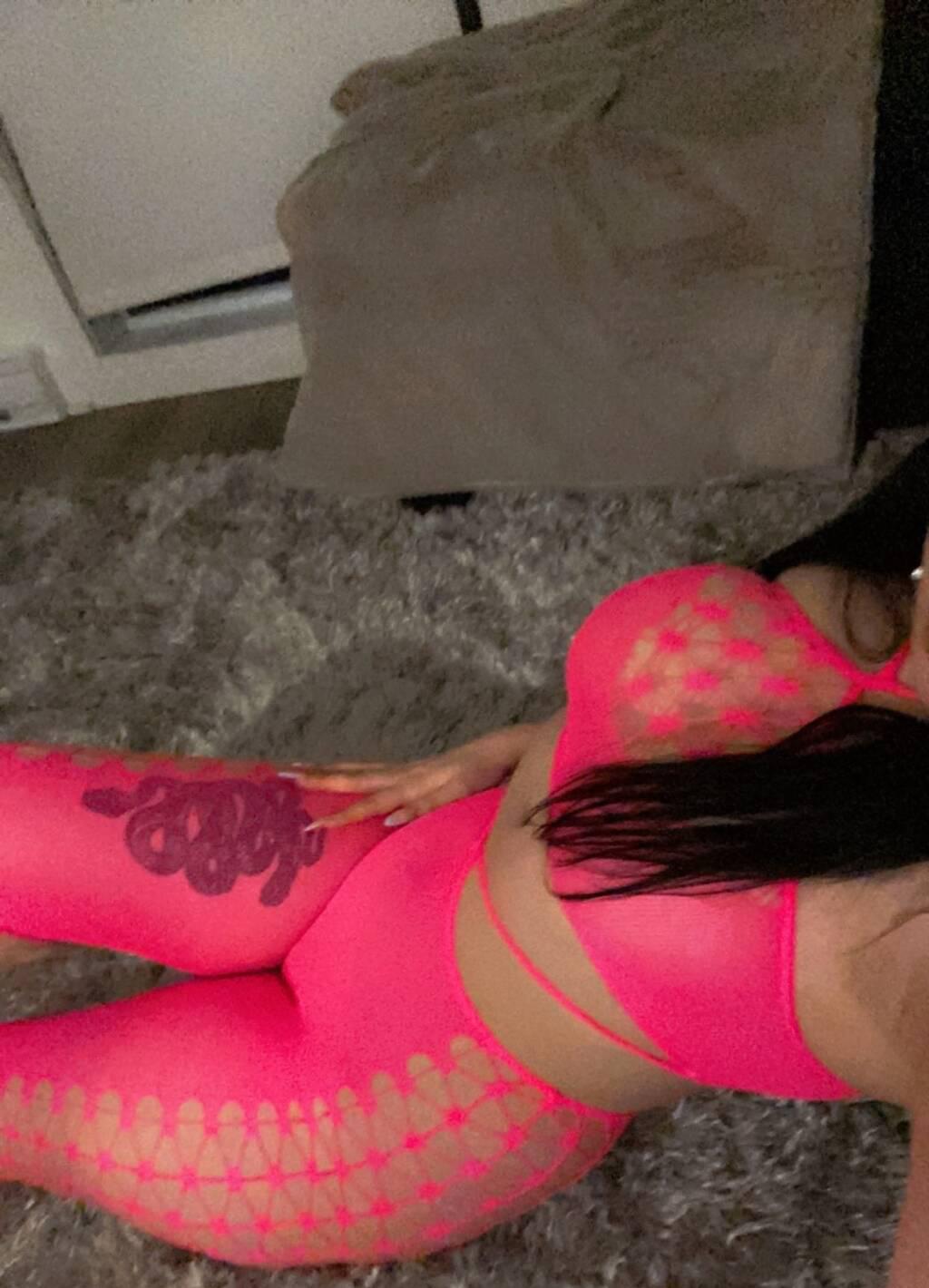 Kylie is Female Escorts. | Hamilton | Ontario | Canada | scarletamour.com 