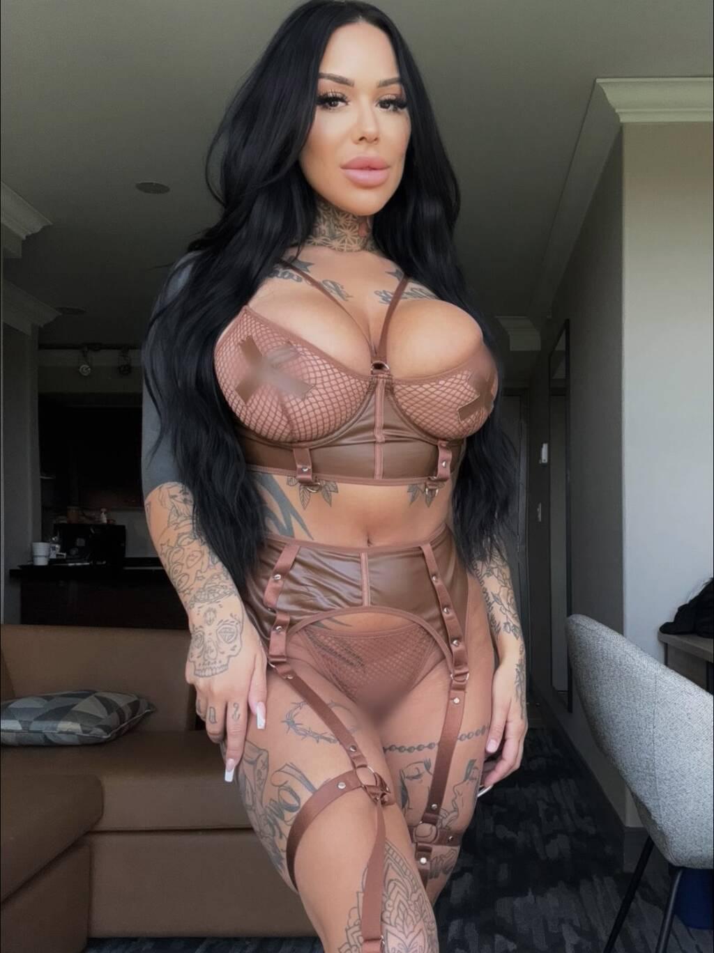 Angie is Female Escorts. | Toronto | Ontario | Canada | scarletamour.com 