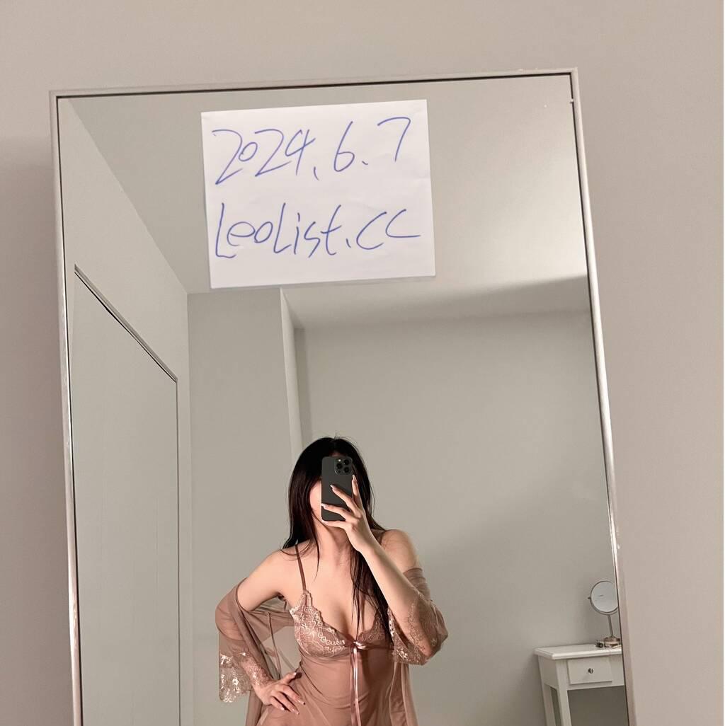 Vivi 778-832--0660 is Female Escorts. | Victoria | British Columbia | Canada | scarletamour.com 