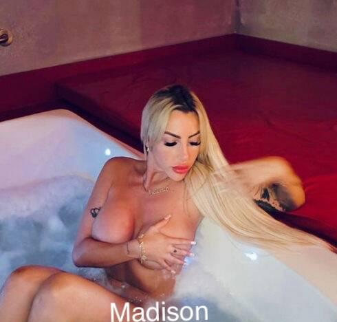 Madison in Dawson creek is Female Escorts. | Peace River Country | British Columbia | Canada | scarletamour.com 