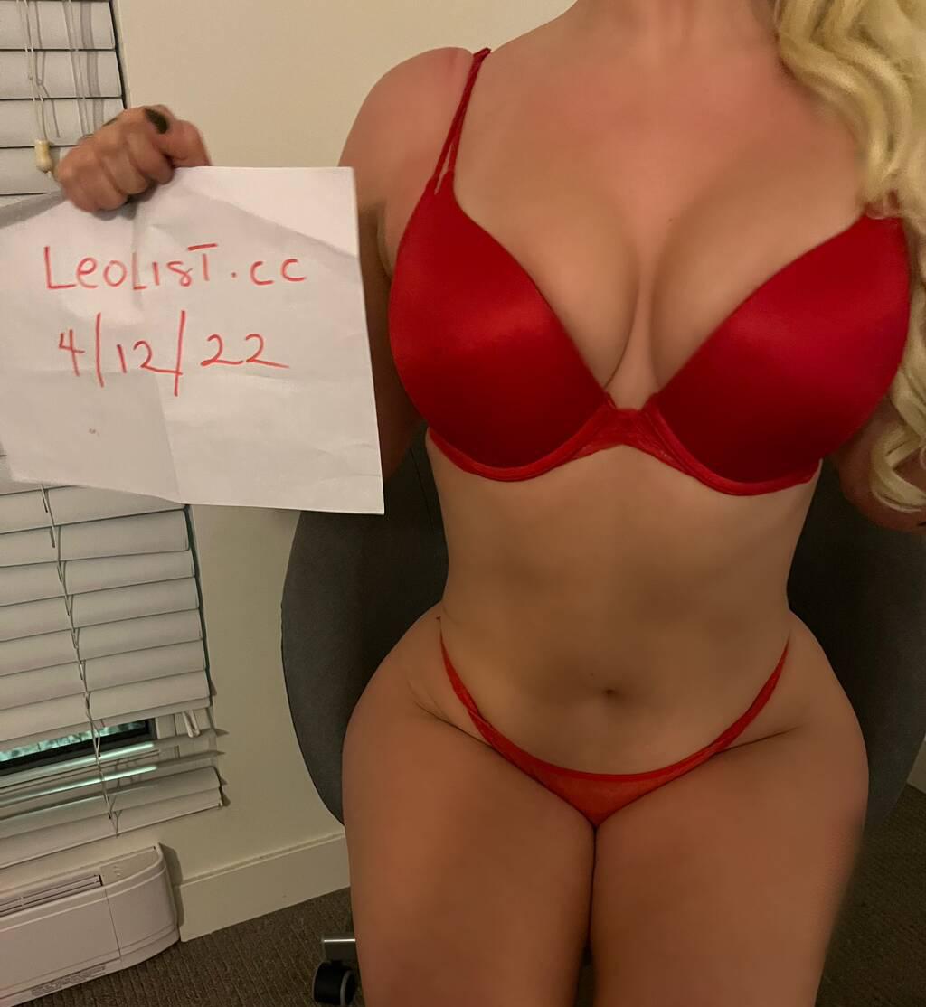 Madia is Female Escorts. | Winnipeg | Manitoba | Canada | scarletamour.com 