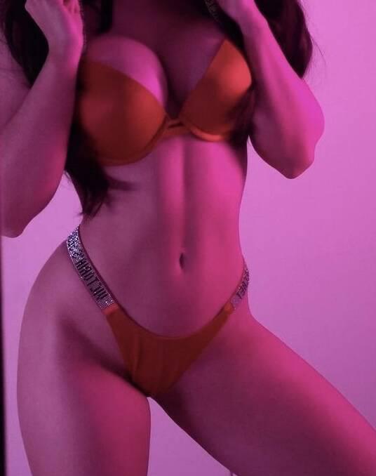 Myra is Female Escorts. | Regina | Saskatchewan | Canada | scarletamour.com 