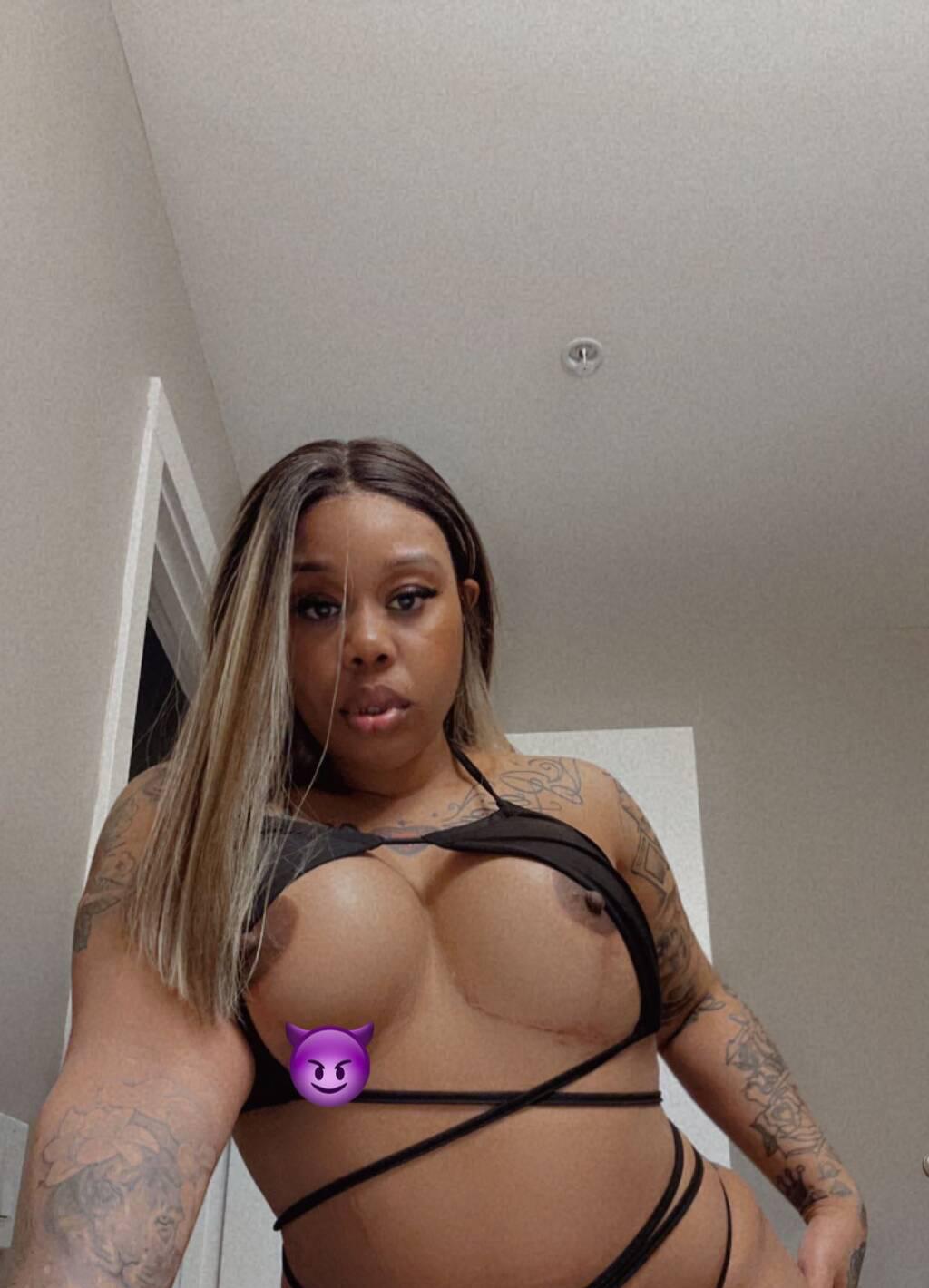 Remy Baddie is Female Escorts. | Hamilton | Ontario | Canada | scarletamour.com 