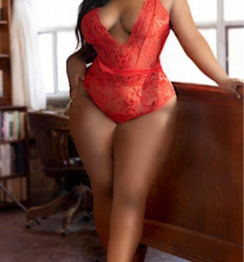 Layla is Female Escorts. | Trois Rivieres | Quebec | Canada | scarletamour.com 