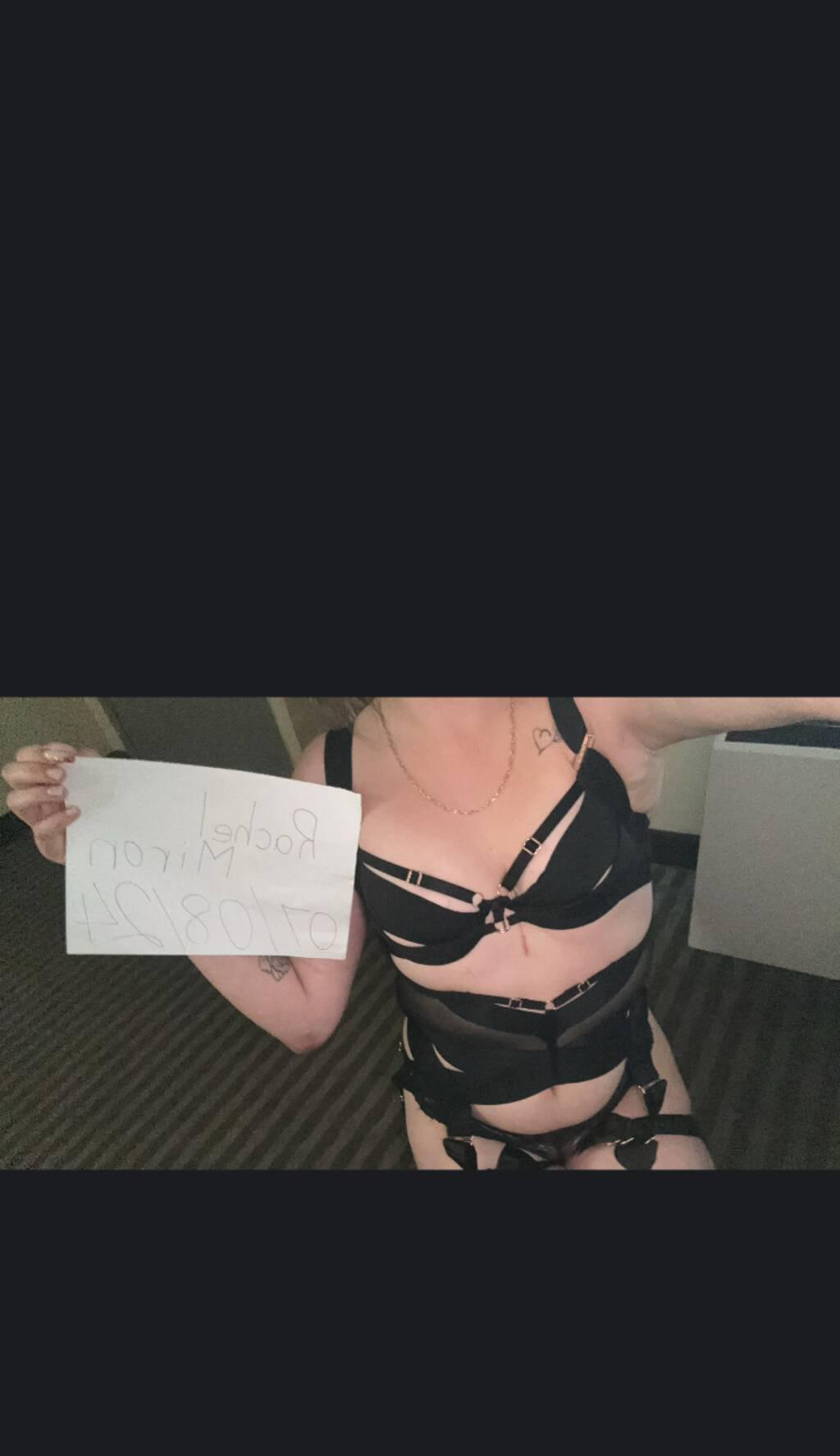 Sarah is Female Escorts. | Abbotsford | British Columbia | Canada | scarletamour.com 