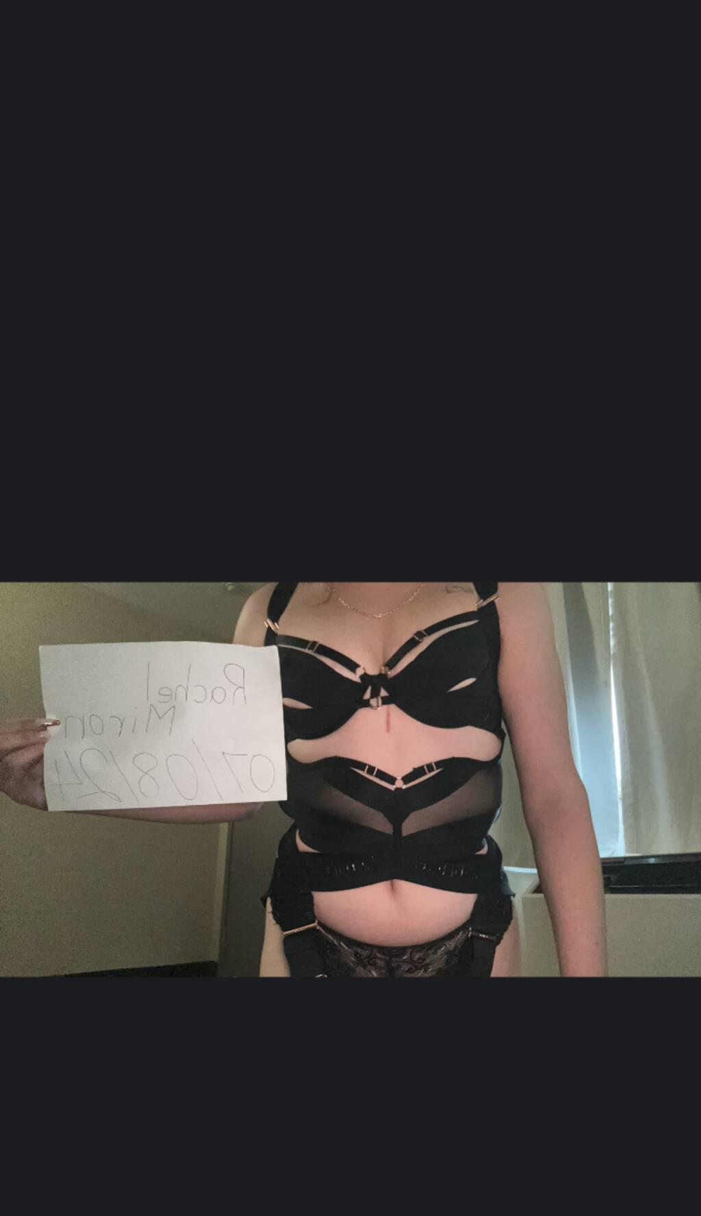 Sarah is Female Escorts. | Abbotsford | British Columbia | Canada | scarletamour.com 