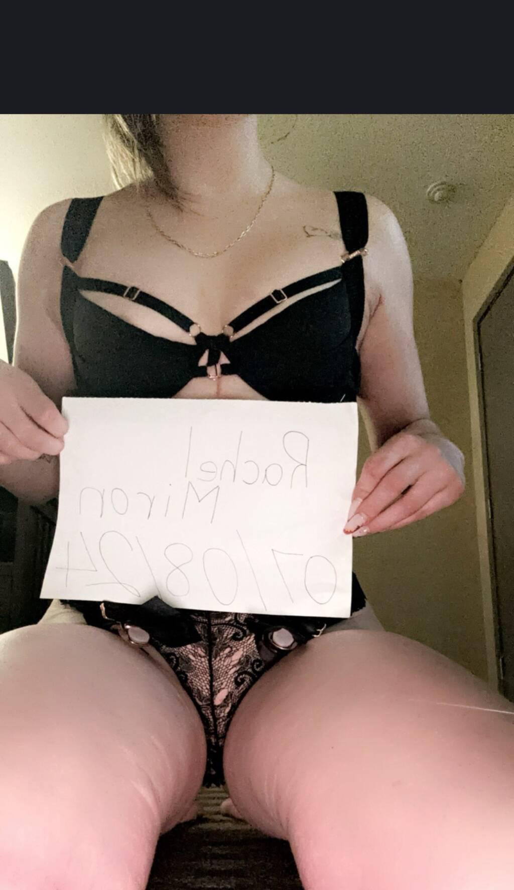 Sarah is Female Escorts. | Abbotsford | British Columbia | Canada | scarletamour.com 