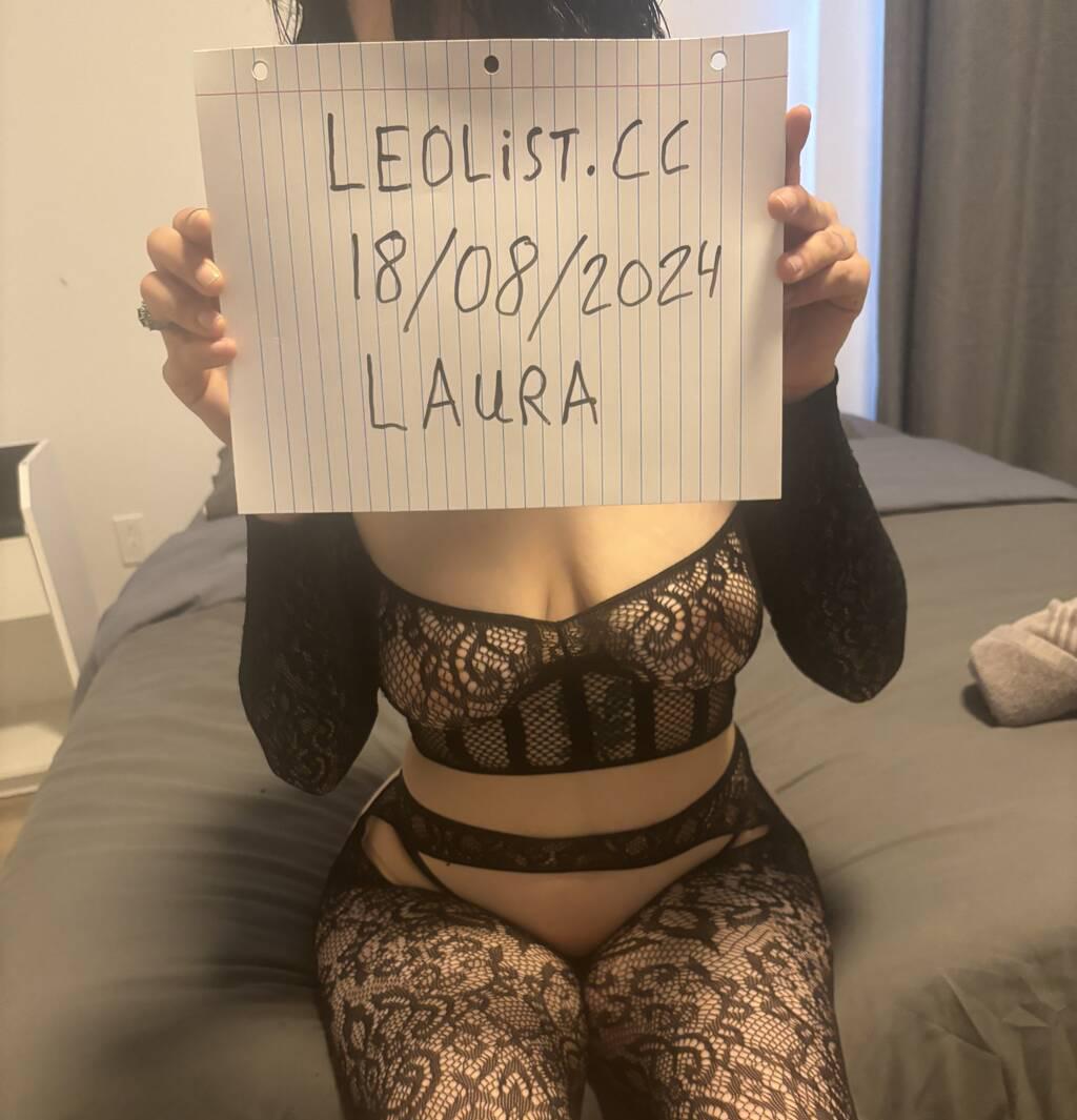 Laura is Female Escorts. | Quebec City | Quebec | Canada | scarletamour.com 