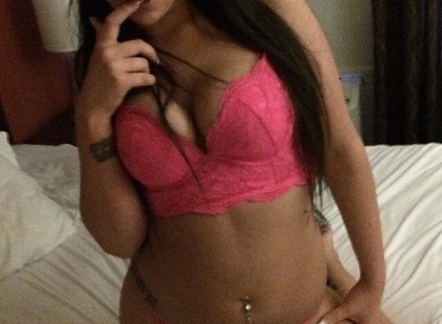 ARIANA is Female Escorts. | Victoria | British Columbia | Canada | scarletamour.com 