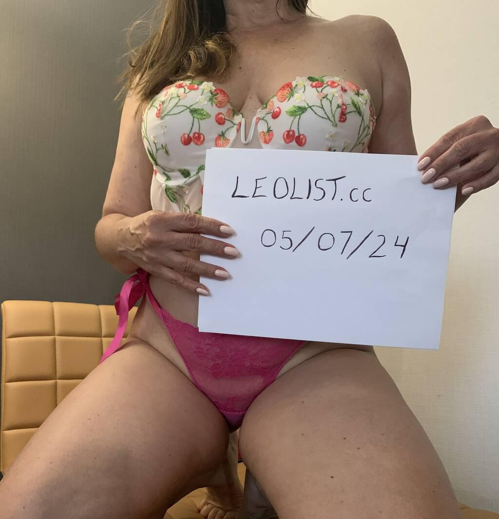 Charlotte is Female Escorts. | Toronto | Ontario | Canada | scarletamour.com 