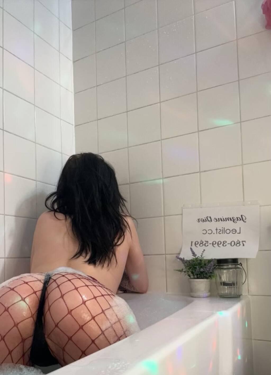 Jazmine Dior is Female Escorts. | Red Deer | Alberta | Canada | scarletamour.com 