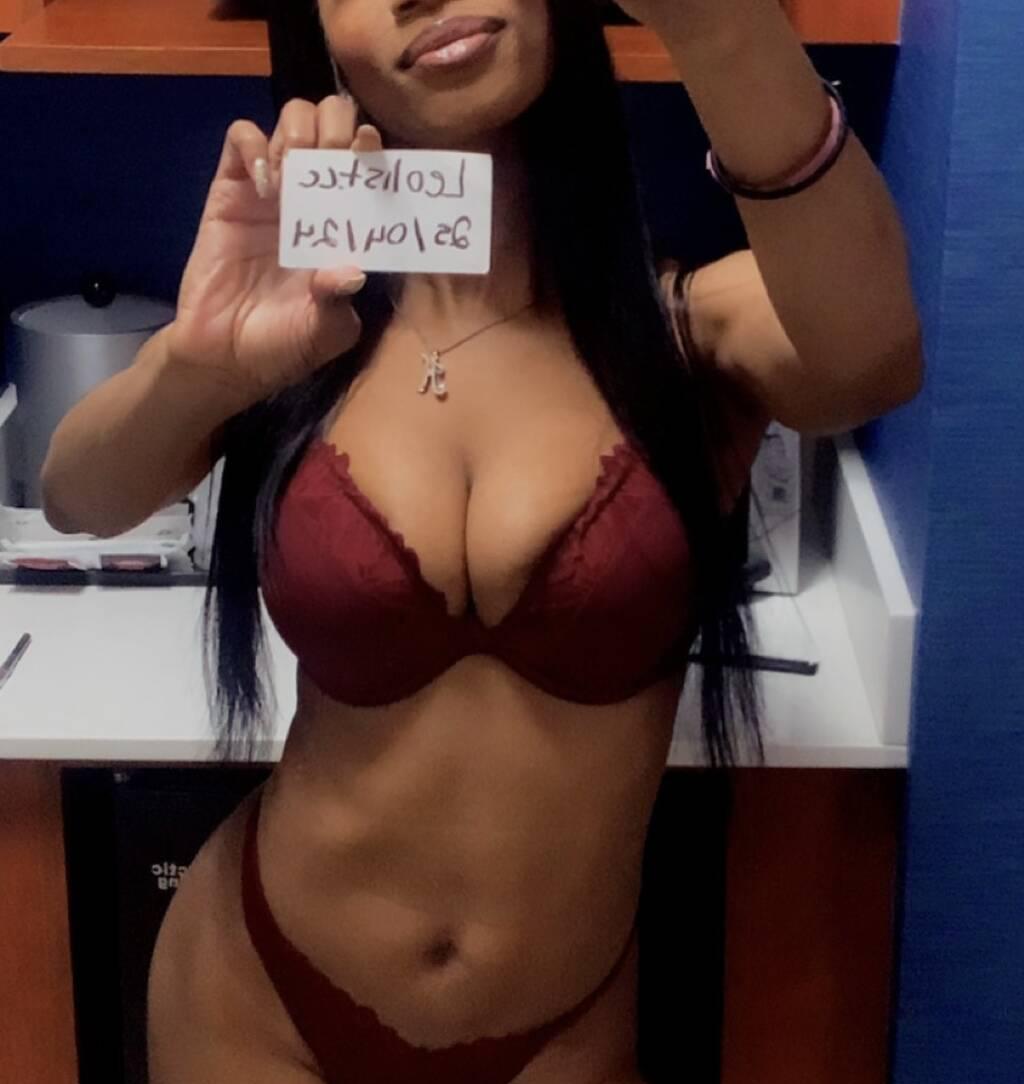 Kelly READ AD is Female Escorts. | Edmonton | Alberta | Canada | scarletamour.com 