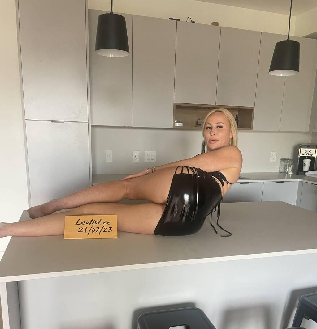 Honey is Female Escorts. | Abbotsford | British Columbia | Canada | scarletamour.com 