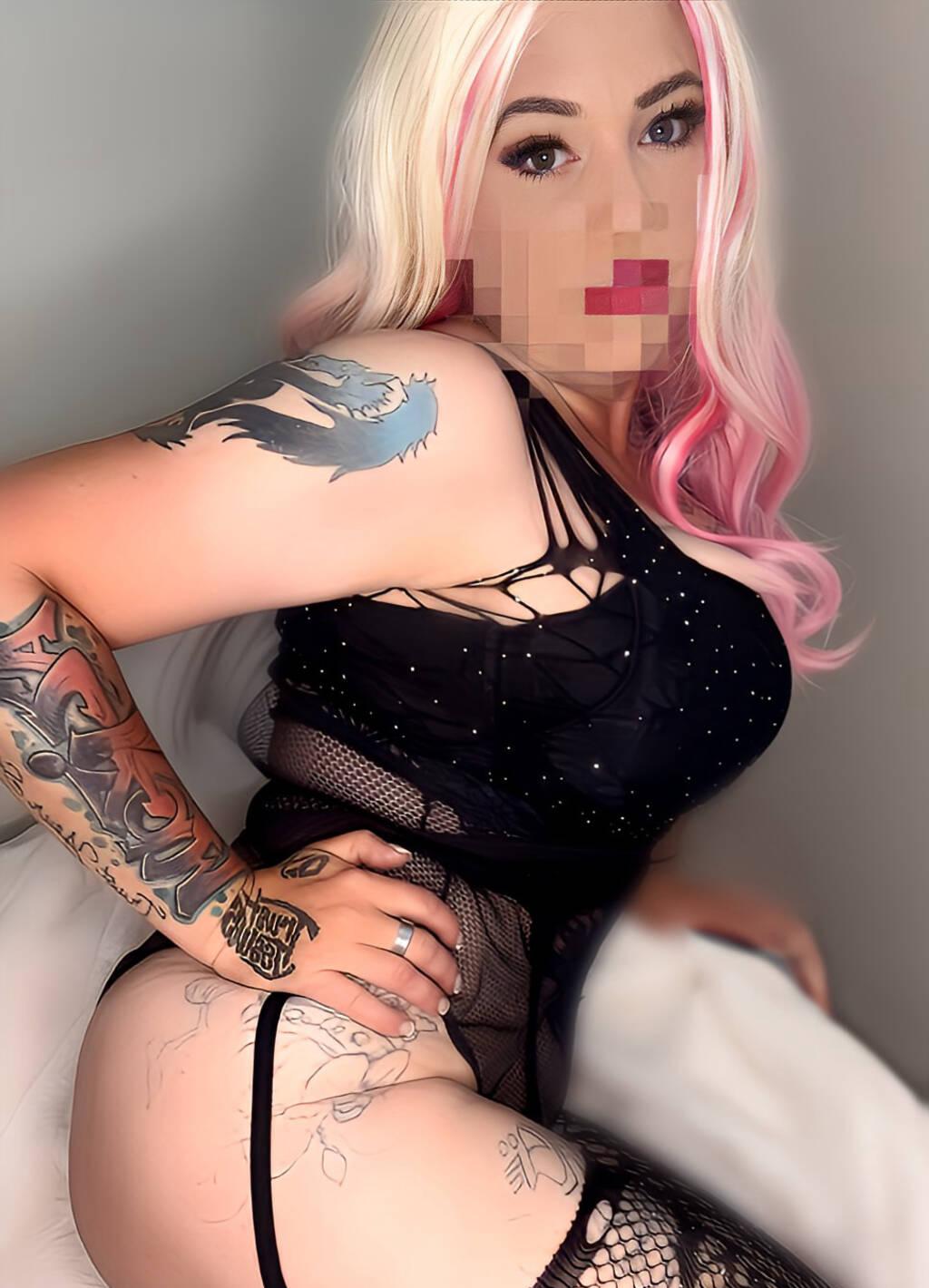 ARYAN is Female Escorts. | Calgary | Alberta | Canada | scarletamour.com 