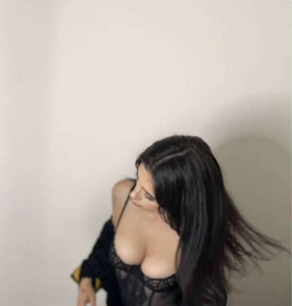 Lexi is Female Escorts. | Edmonton | Alberta | Canada | scarletamour.com 