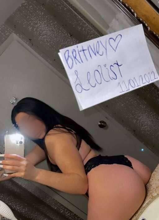 Britney is Female Escorts. | Barrie | Ontario | Canada | scarletamour.com 