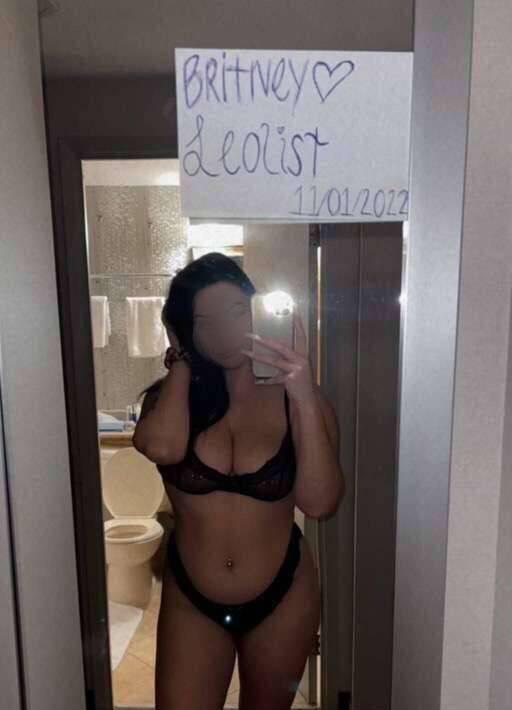 Britney is Female Escorts. | Barrie | Ontario | Canada | scarletamour.com 