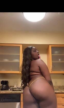 DIAMOND is Female Escorts. | Toronto | Ontario | Canada | scarletamour.com 