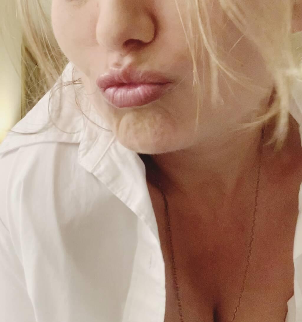 Violet is Female Escorts. | Chatham | Ontario | Canada | scarletamour.com 