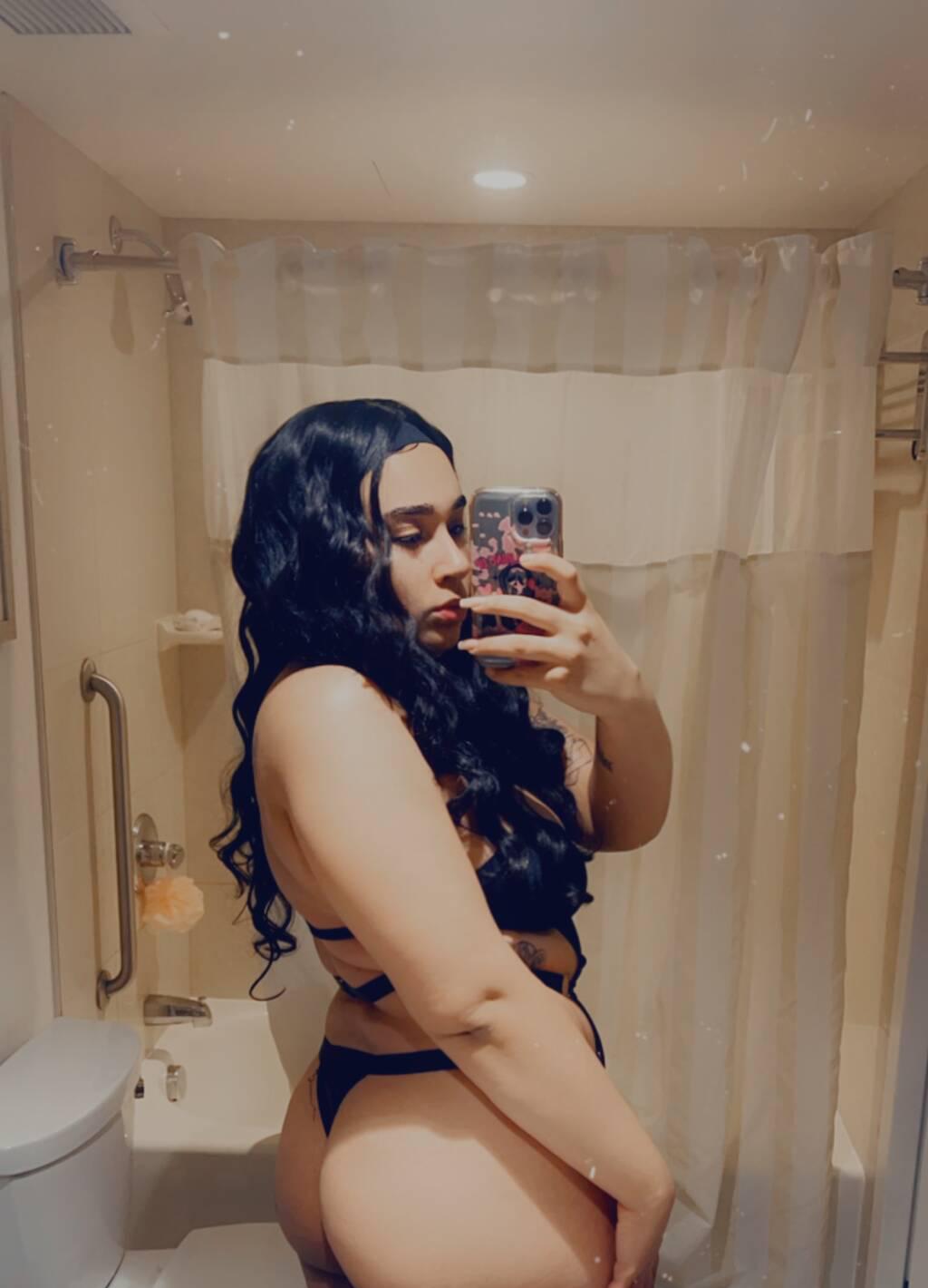 Journey is Female Escorts. | Niagara | Ontario | Canada | scarletamour.com 