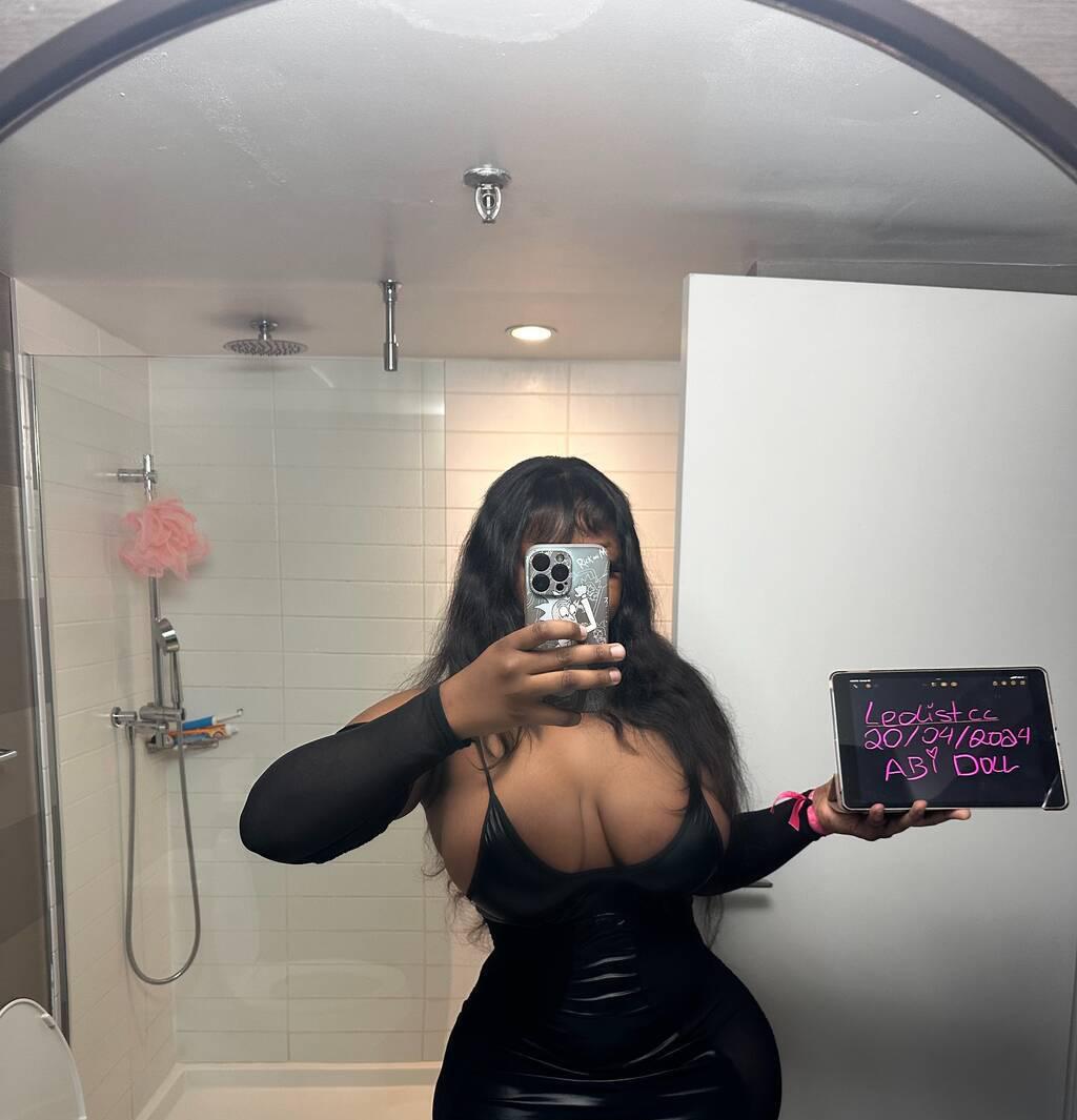 Lola is Female Escorts. | Ft Mcmurray | Alberta | Canada | scarletamour.com 