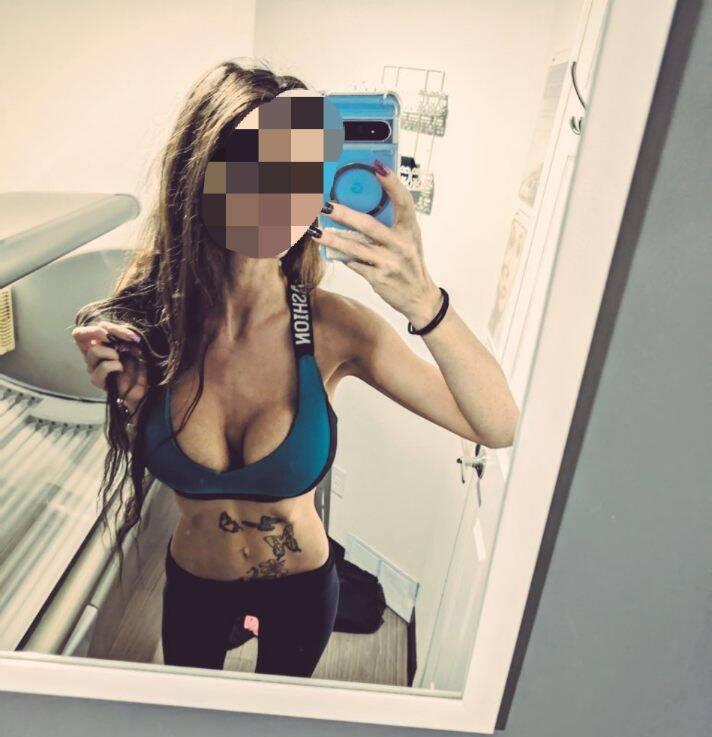 Brittany the one and only is Female Escorts. | Medicine Hat | Alberta | Canada | scarletamour.com 