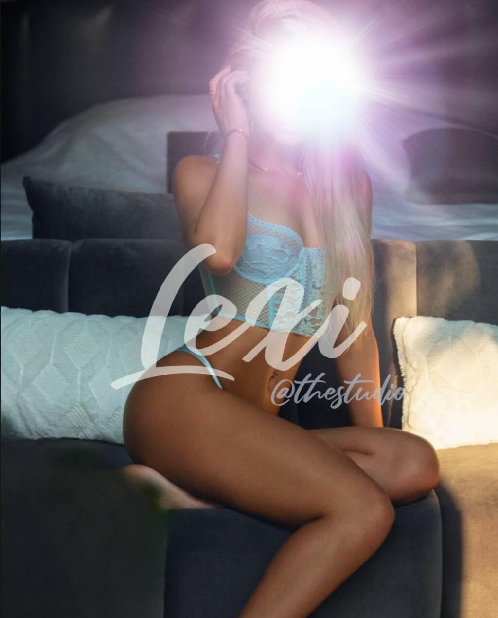 *TOP RATED LUXURY SPA* is Female Escorts. | Calgary | Alberta | Canada | scarletamour.com 