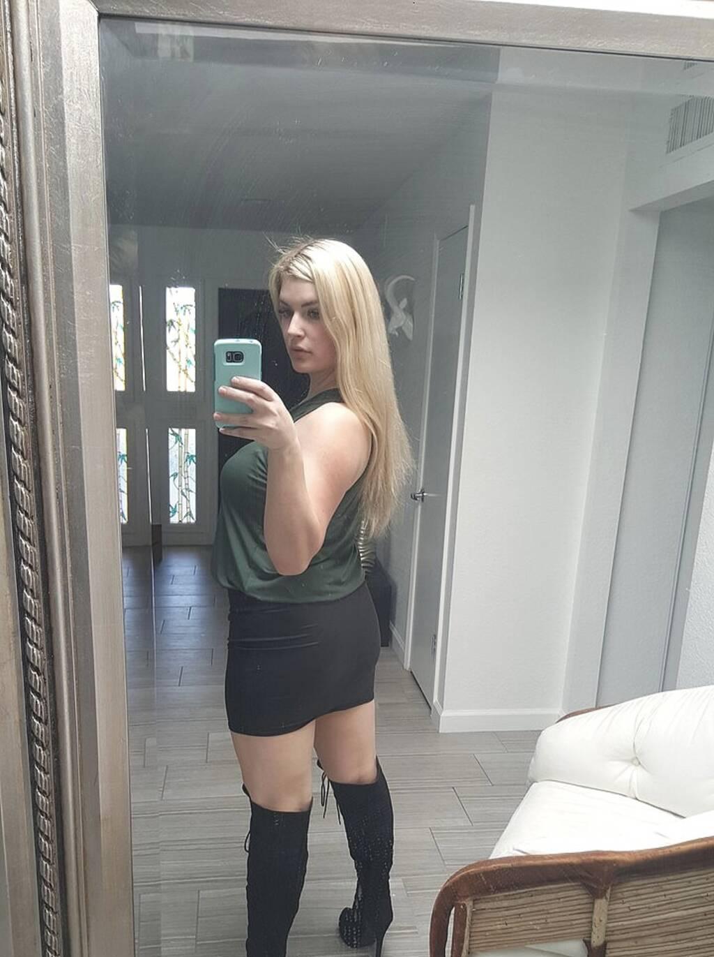 Jennifer is Female Escorts. | Red Deer | Alberta | Canada | scarletamour.com 