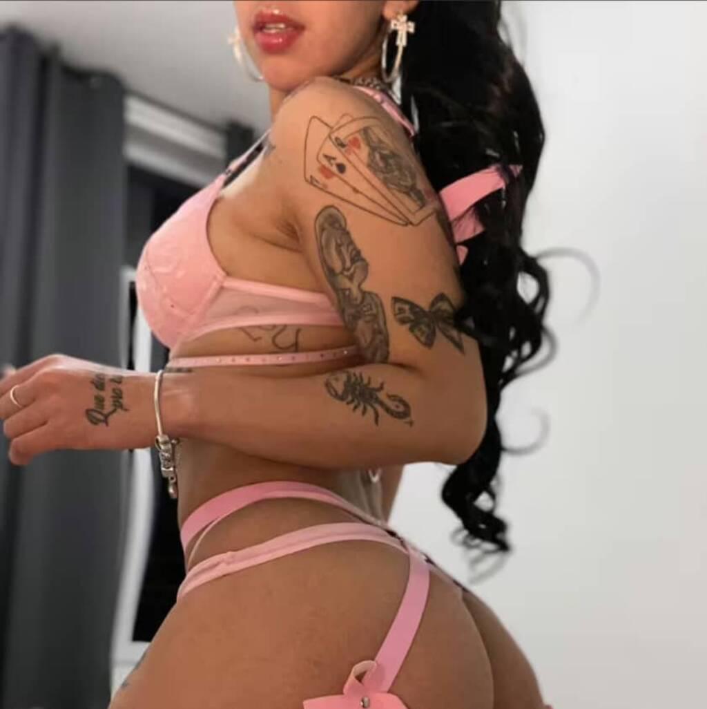 Kiona is Female Escorts. | Sherbrooke | Quebec | Canada | scarletamour.com 