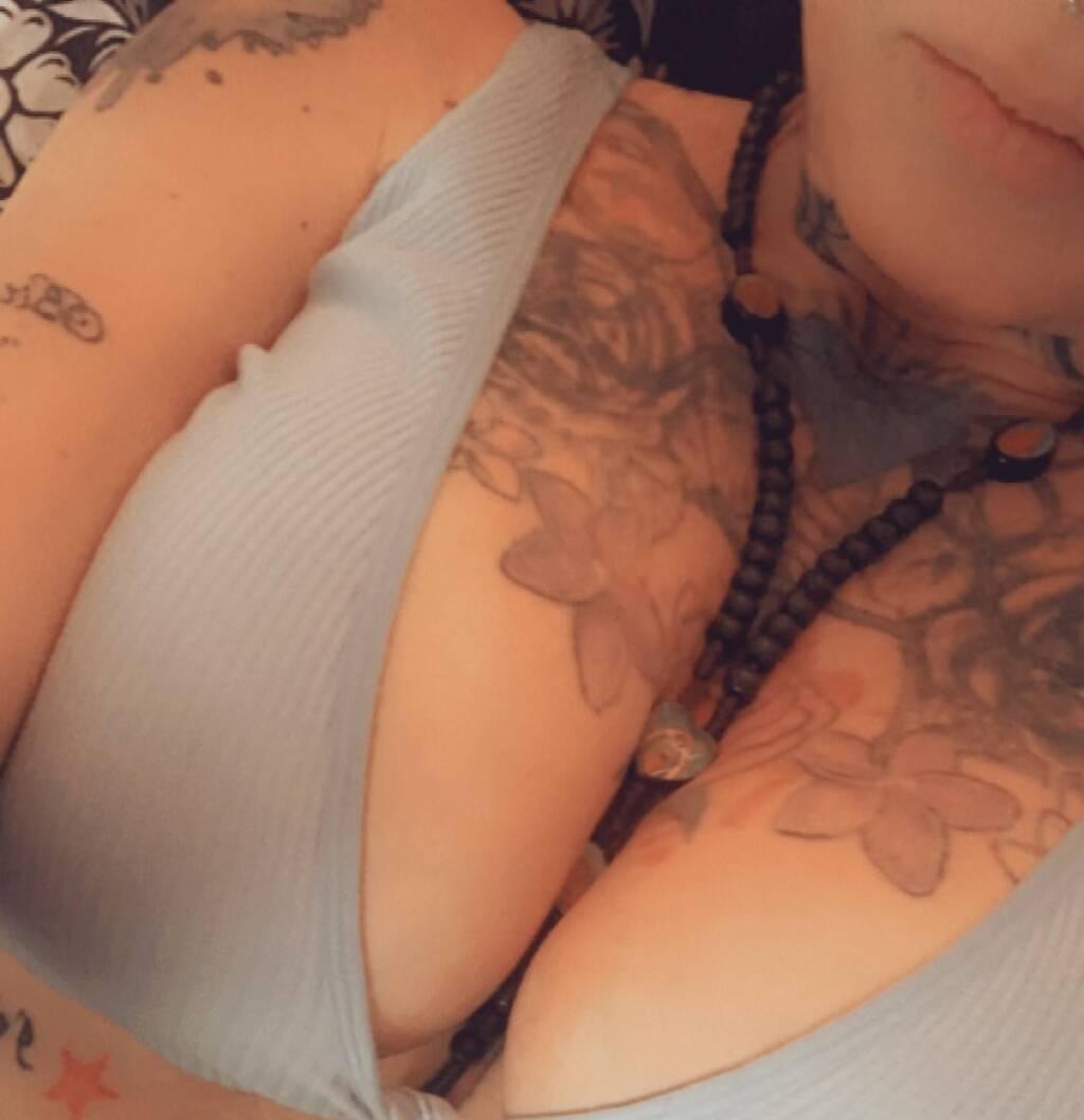 FRANKIE is Female Escorts. | Niagara | Ontario | Canada | scarletamour.com 