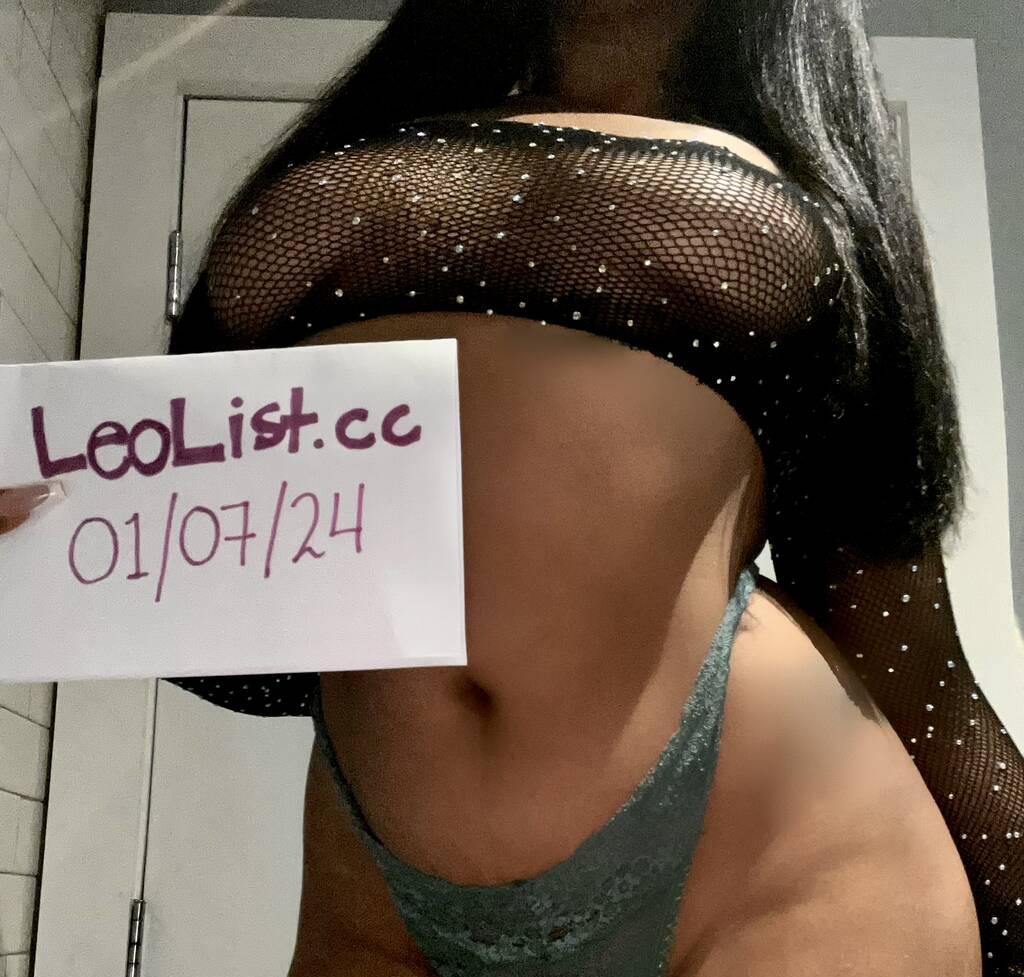 Zoe is Female Escorts. | Barrie | Ontario | Canada | scarletamour.com 