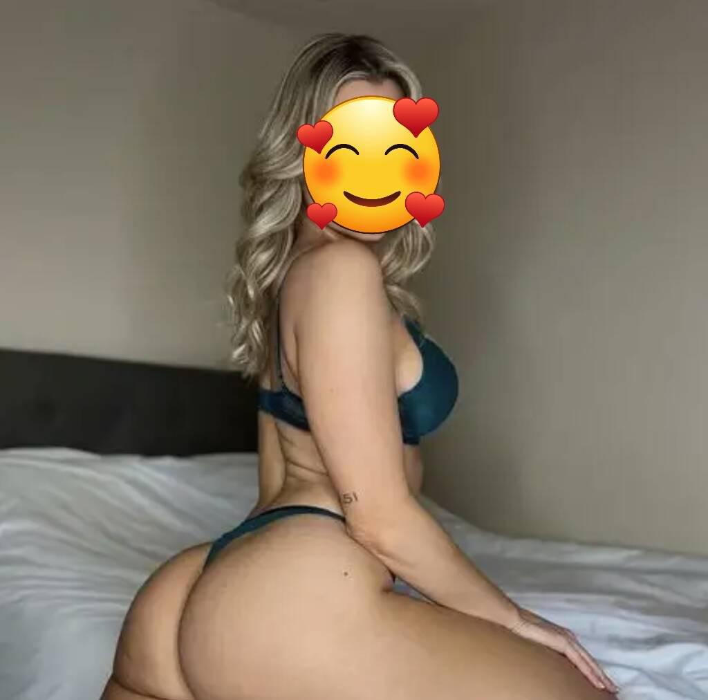 Melissa is Female Escorts. | Sherbrooke | Quebec | Canada | scarletamour.com 