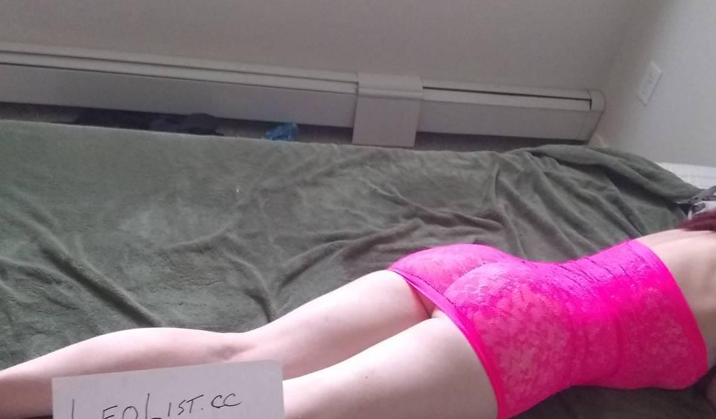 Elle is Female Escorts. | Edmonton | Alberta | Canada | scarletamour.com 