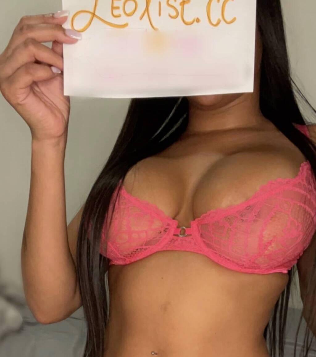 Sarah is Female Escorts. | St. John | New Brunswick | Canada | scarletamour.com 